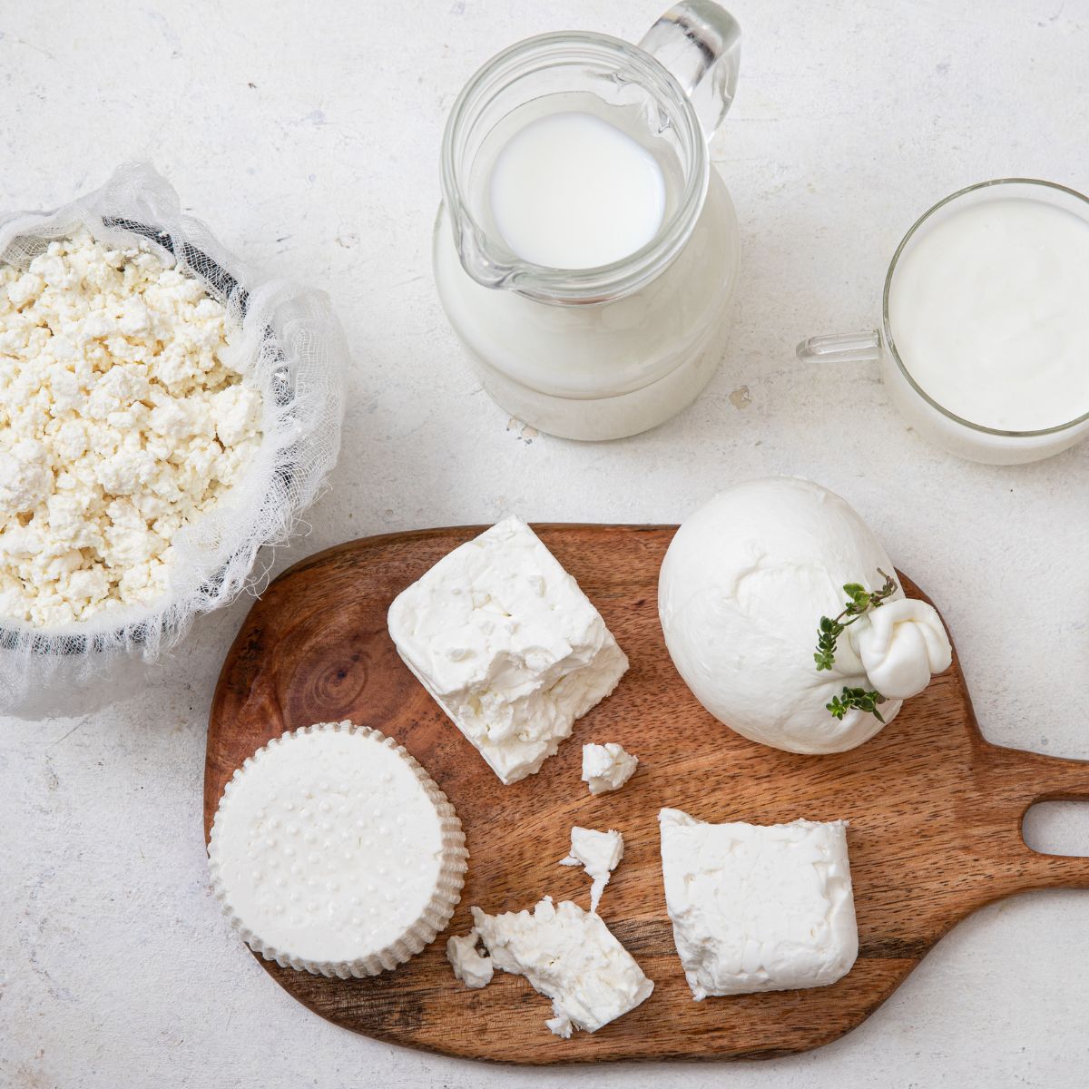 diferentes productos lácteos, qué alimentos son malos para la piel